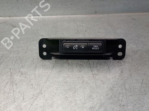 Used Switch NISSAN MICRA V (K14) 0.9 IG-T (90 hp) 30297837