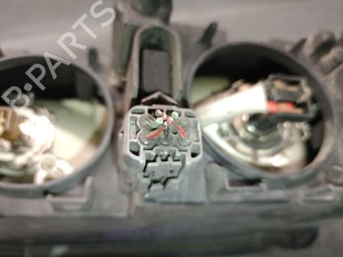 Faro destro MAZDA 626 V Hatchback (GF) 2.0 Turbo DI (GFFP) | BP30561236C29