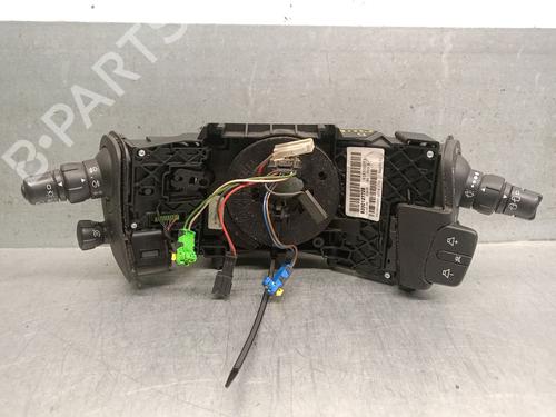 Used Headlight switch RENAULT GRAND SCÉNIC II (JM0/1_) 1.5 dCi (JM1E) (106 hp) 31026371