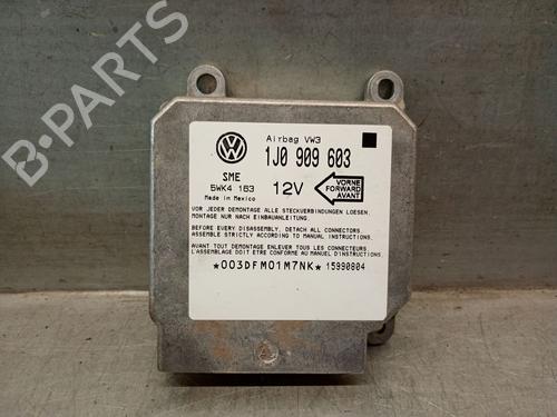 Used ECU airbags VW POLO III (6N1) 60 1.4 (60 hp) 25711544