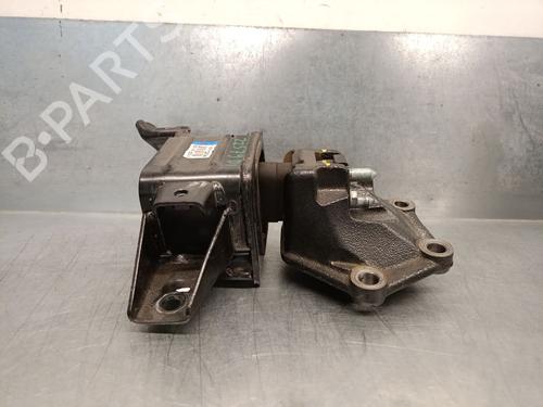 Used Engine mount Engine mount 25461276 25461276