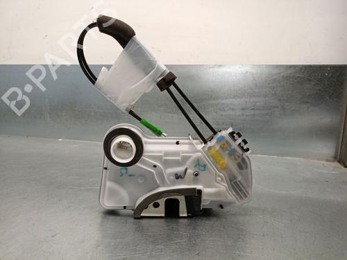 Used Front left lock TOYOTA COROLLA Hatchback (_E21_, _EA1_, _EH1_) 1.8 Hybrid (ZWE211) (98 hp) 19694748