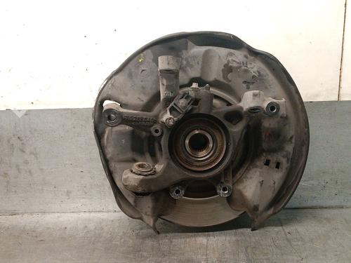 Used Right rear steering knuckle MERCEDES-BENZ C-CLASS (W203) C 220 CDI (203.006, 203.008) (143 hp) 29329962