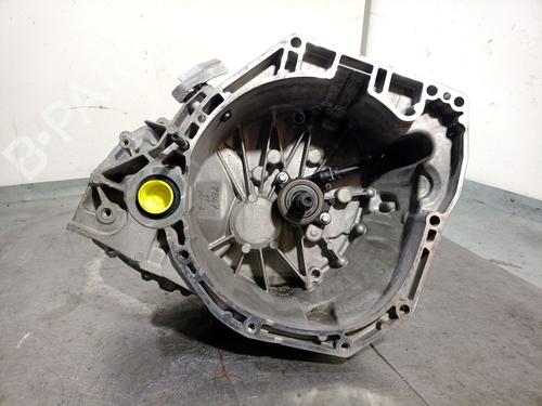 Used Gearbox Gearbox RENAULT KADJAR (HA_, HL_) 1.2 TCe 130 (HLMR) (130 hp) 40499784 40499784