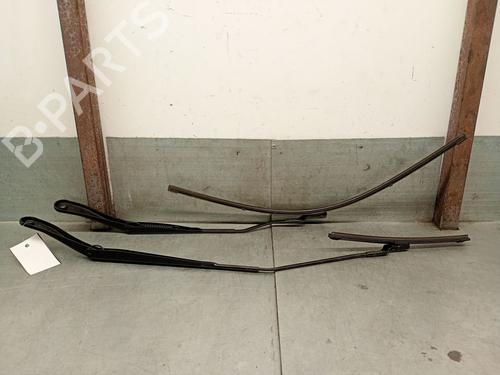 Front windshield wiper arm RENAULT CLIO V (B7_) 1.6 E-TECH 140 (B7MU) | BP29207187C143 