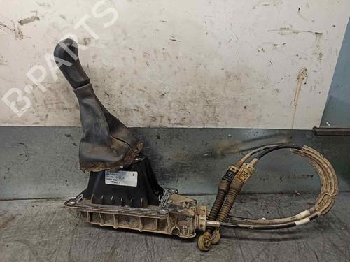 Used Gear lever DACIA DOKKER MPV (KE_) 1.5 dCi / Blue dCi 75 (KEAJ, KEAH, KEJW) (75 hp) 9344374