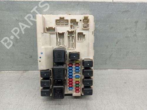 Used Fuse box NISSAN MURANO I (Z50) 3.5 4x4 (245 hp) 32124990
