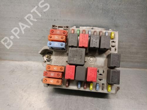 Used Fuse box ALFA ROMEO 147 (937_) 1.9 JTDM 16V (937.AXN1B, 937.BXN1B) (150 hp) 25241905