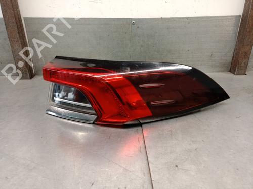 right-taillight-toyota-corolla-saloon-_e21_-2019-32745111 main image