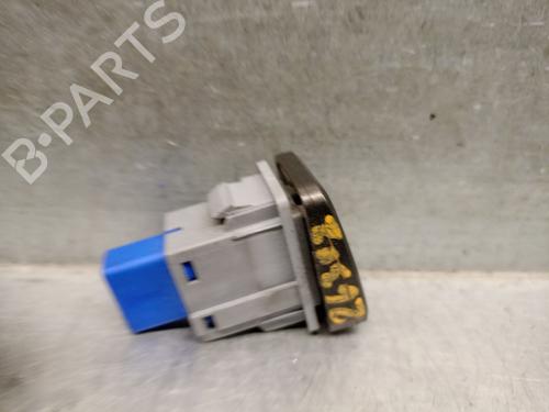 Warning switch TOYOTA AURIS (_E18_) 1.8 Hybrid (ZWE186_, ZWE186R) | BP38305525I22 - Image 3