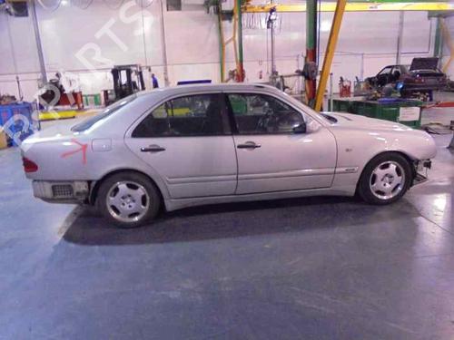 Right front indicator MERCEDES-BENZ E-CLASS (W210) E 420 (210.072) | BP2306571C33  - Image 8