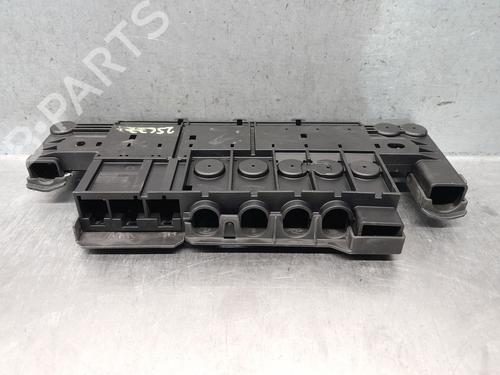 Fuse box LAND ROVER DISCOVERY V (L462) 2.0 Sd4 4x4 | BP36996478E1 - Image 3