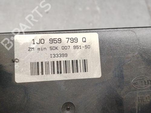 Electronic module VW GOLF IV Variant (1J5) 1.9 TDI | BP37174549M83 - Image 4
