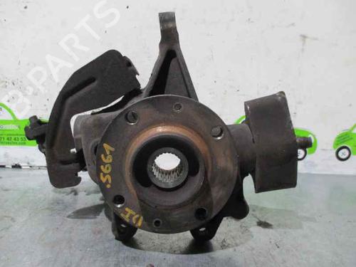 Used Left front steering knuckle PEUGEOT 406 (8B) 1.9 TD (90 hp) 2117082