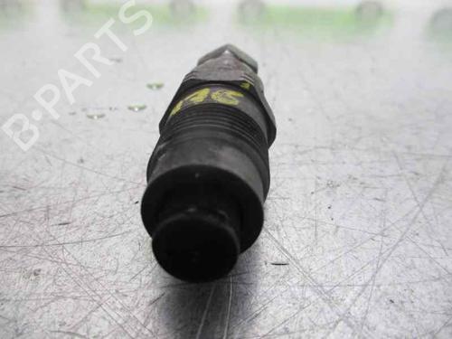 Injector HYUNDAI H-1 / STAREX Bus (A1) 2.5 TCi | BP2122376M100 