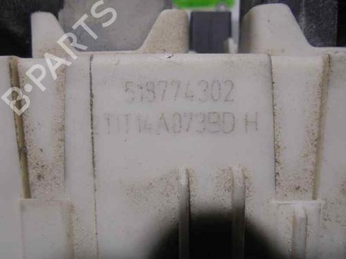 Fuse box FORD TRANSIT CONNECT (P65_, P70_, P80_) 1.8 TDCi | BP2099750E1 
