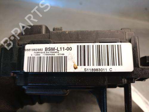 Fuse box CITROËN C5 II (RC_) 1.6 HDi (RC8HZB) | BP33209111E1  - Image 5