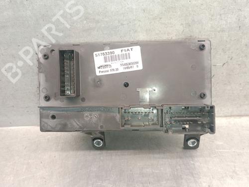 Sikringsdåse FIAT LINEA (323_, 110_) 1.3 JTD Multijet (323AXB1A) (86 hp) 28048671