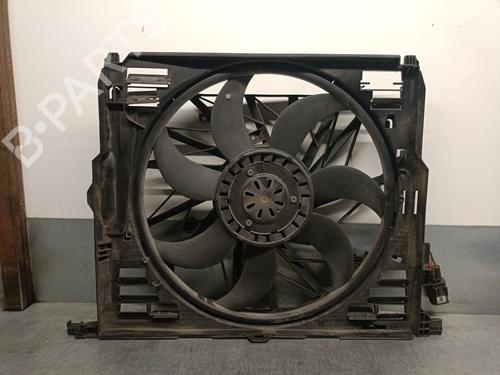 Used Radiator fan BMW 5 Touring (F11) 520 d (163 hp) 22725640