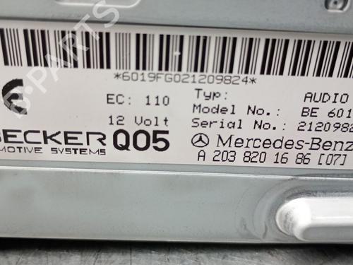 Radio MERCEDES-BENZ C-CLASS (W203) C 200 Kompressor (203.042) | BP27505905E6 