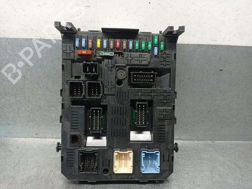 Used Fuse box CITROËN C5 III (RD_) 2.0 HDi (RDRHD8, RDRHDJ, RDRHR8, RDRHRJ) (136 hp) 27434327