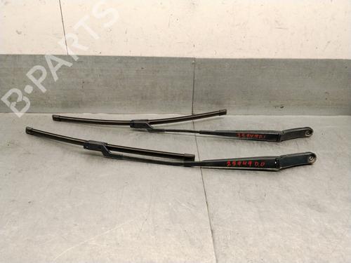 Used Front windshield wiper arm Front windshield wiper arm 36996708 36996708