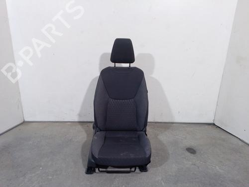 Used Right front seat TOYOTA YARIS (_P21_, _PA1_, _PH1_) 1.5 Hybrid (MXPH11) (92 hp) 25238021
