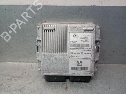 Used Engine control unit (ECU) DACIA SANDERO III 1.0 TCe 90 (91 hp) 31623432