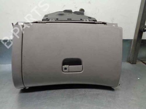 Used Glove box MITSUBISHI GRANDIS (NA_W) [2003-2011]  8193152