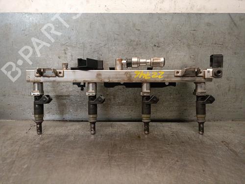 Used Injection rail BMW 3 (E46) 316 i (115 hp) 26323993