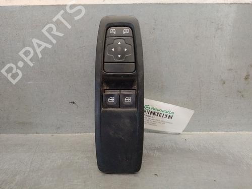 Venstre fortil elrude kontakt RENAULT MEGANE IV Hatchback (B9A/M/N_) 1.5 dCi 110 (B9A3) (110 hp) 31757043