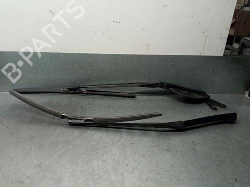 Used Front windshield wiper arm BMW 5 (E60) 525 d (177 hp) 30005968