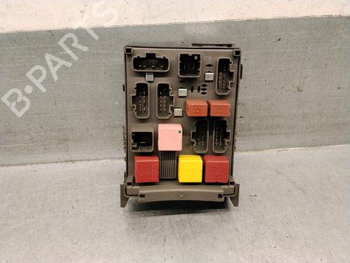 Used Fuse box Fuse box 38422604 38422604