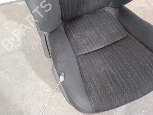 Right front seat TOYOTA COROLLA Saloon (_E15_) 2.0 D-4D (ADE150) | BP32301568C16 
