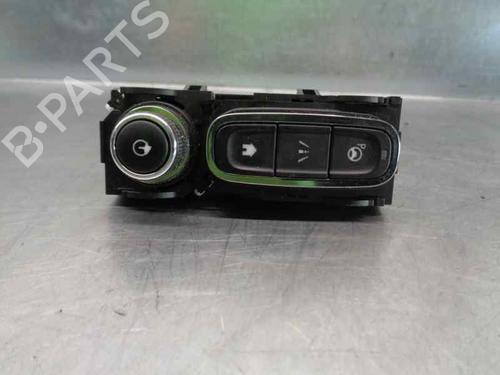 Used Switch RENAULT KADJAR (HA_, HL_) [2015-2025]  8130033