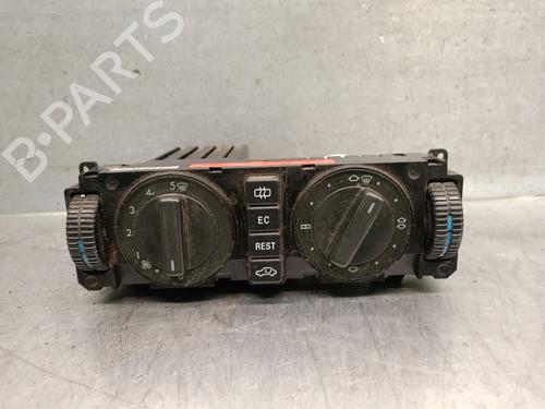 Commande Chauffage MERCEDES-BENZ C-CLASS (W202) C 180 (202.018) (122 hp) 31194849