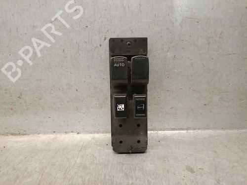 Used Left front window switch SUZUKI SWIFT III (MZ, EZ) 1.3 DDiS (RS413D) (69 hp) 32163928