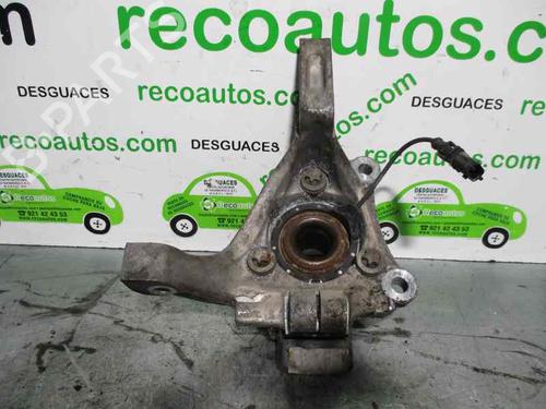 Used Left front steering knuckle OPEL SIGNUM Hatchback (Z03) 2.2 direct (F48) (155 hp) 2333690