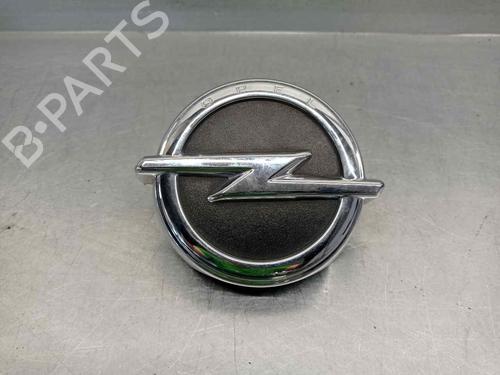 Used Tailgate handle OPEL CORSA E (X15) 1.3 CDTI (08, 68) (75 hp) 13719096