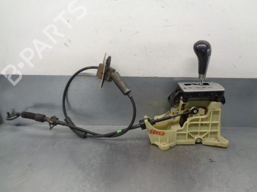 Used Gear lever KIA MAGENTIS II (MG) 2.0 CRDi (140 hp) 13611575