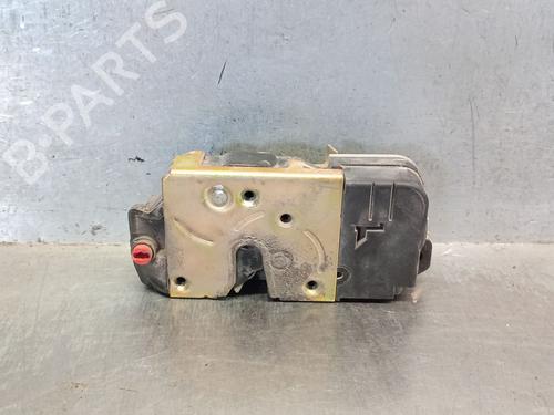 Venstre bagtil lås PEUGEOT 206 Hatchback (2A/C) 1.4 i (75 hp) 28381210