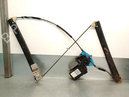 Rudehejsemekanisme ventre foran AUDI A4 B6 (8E2) 1.9 TDI (130 hp) 28042401