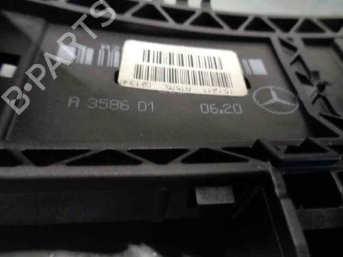 Rear left exterior door handle MERCEDES-BENZ C-CLASS (W204) C 200 CDI (204.001) | BP7531493C130 