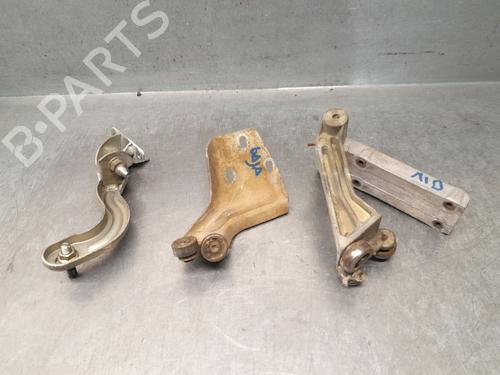 Used Hinge/Door check strap Hinge/Door check strap IVECO DAILY II Van 35-10 (15034111, 15034204, 15034211, 15034215, 15034217,... (103 hp) 36092335 36092335
