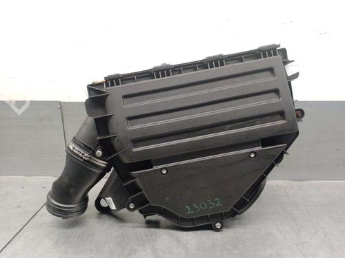 Used Air filter box FIAT 500L (351_, 352_) 1.3 D Multijet (199.LYM11, 199.LYM1A) (95 hp) 29374461