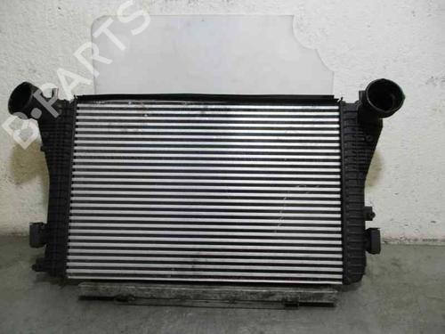 intercooler-vw-golf-v-1k1-1k0145803l-behr-2003-2004-2005-2006-2007-2008-2009-2010-2095652 main image