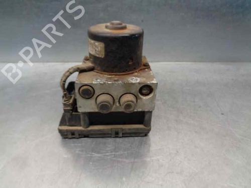Used ABS pump CHRYSLER VOYAGER / GRAND VOYAGER III (GS_, NS_) 2.5 TD (116 hp) 8218127