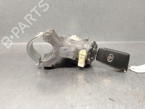 ignition-barrel-toyota-yaris-_p13_-2010-2011-2012-2013-2014-2015-2016-2017-2018-2019-2020-33873332 main image