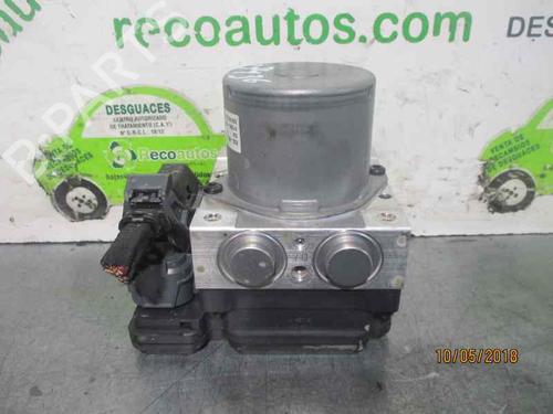 Used ABS pump KIA SOUL II (PS) 1.6 GDI (132 hp) 2334030