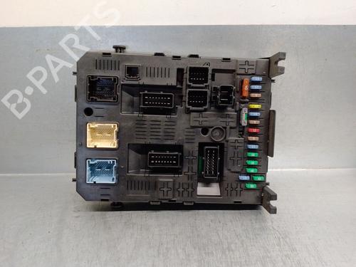 Used Fuse box PEUGEOT 407 (6D_) 1.6 HDi 110 (6D9HZC, 6D9HYC) (109 hp) 13209524